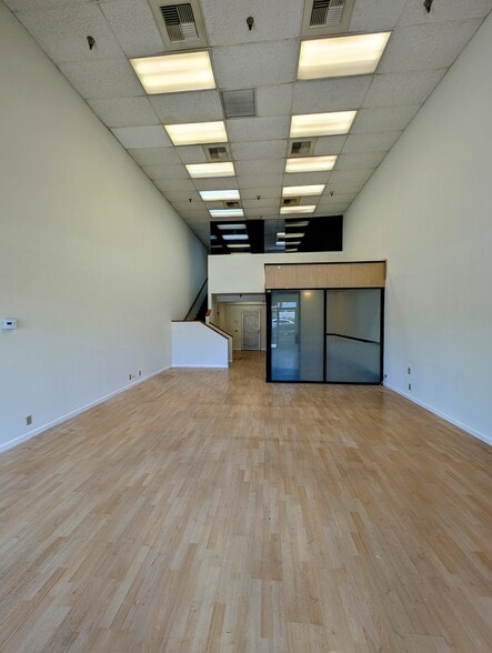 More Photos Of 73140 Highway 111, Palm Desert Unknown For Lease