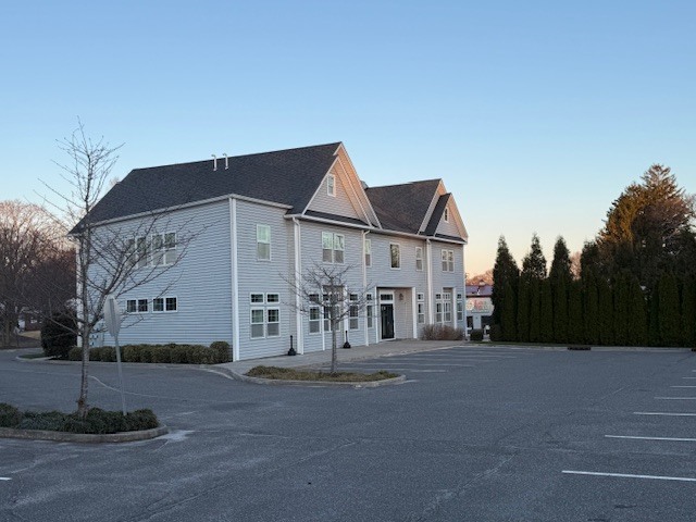 More Photos Of 190 Laurel Rd, East Northport Office For Sale