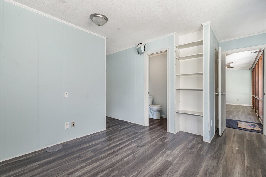 More Photos Of 415 N 7th St, Smithfield Medical For Lease