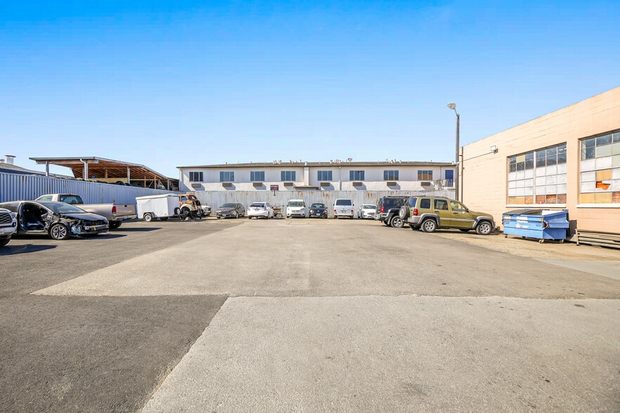 More Photos Of 2323 Nevin Ave, Richmond Auto Repair For Sale