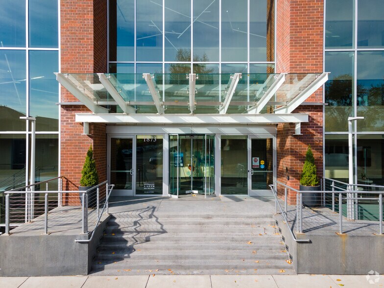 More Photos Of 1873 S Bellaire St, Denver Office For Lease