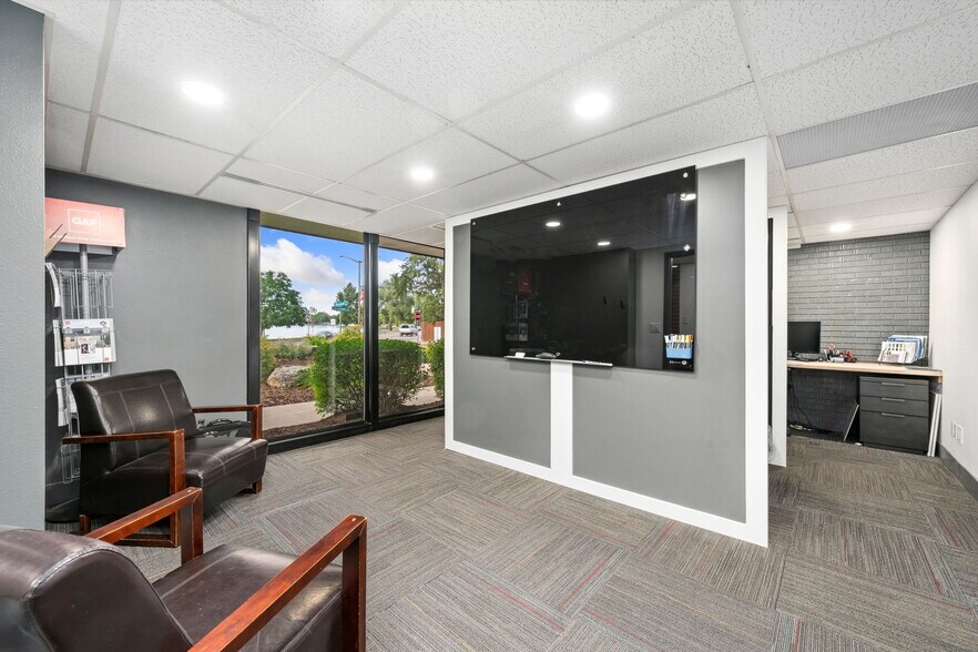 More Photos Of 504 W Eisenhower Blvd, Loveland Office For Sale