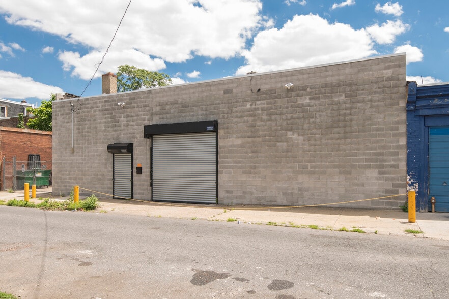Primary Photo Of 4233-37 Park, Philadelphia Light Distribution For Sale