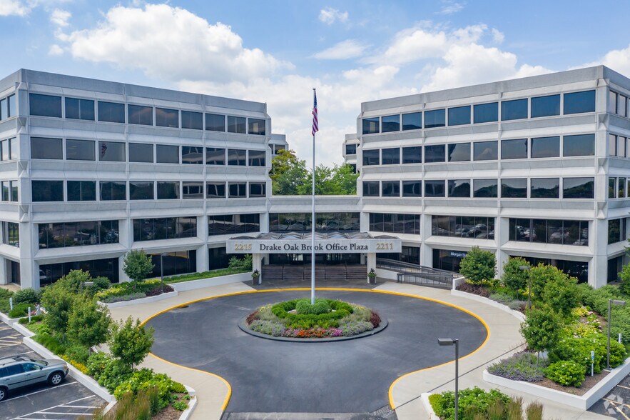 More Photos Of 2211-2215 S York Rd, Oak Brook Office For Lease