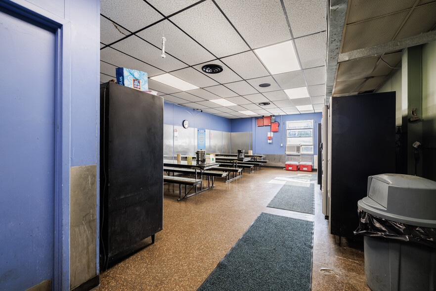 More Photos Of 100 Pixley Industrial Pky, Rochester Manufacturing For Sale