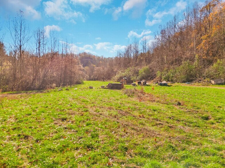 More Photos Of 1960 US Highway-23, Wittensville Land For Sale