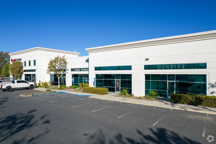 More Photos Of 290 W Orange Show Rd, San Bernardino Warehouse For Sale