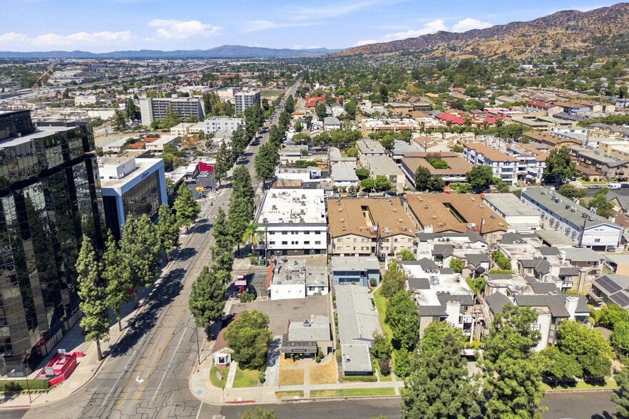 More Photos Of 411 E Palm Ave, Burbank Medical For Lease