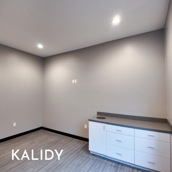 More Photos Of 2220 NW 164th St, Edmond Office For Sale