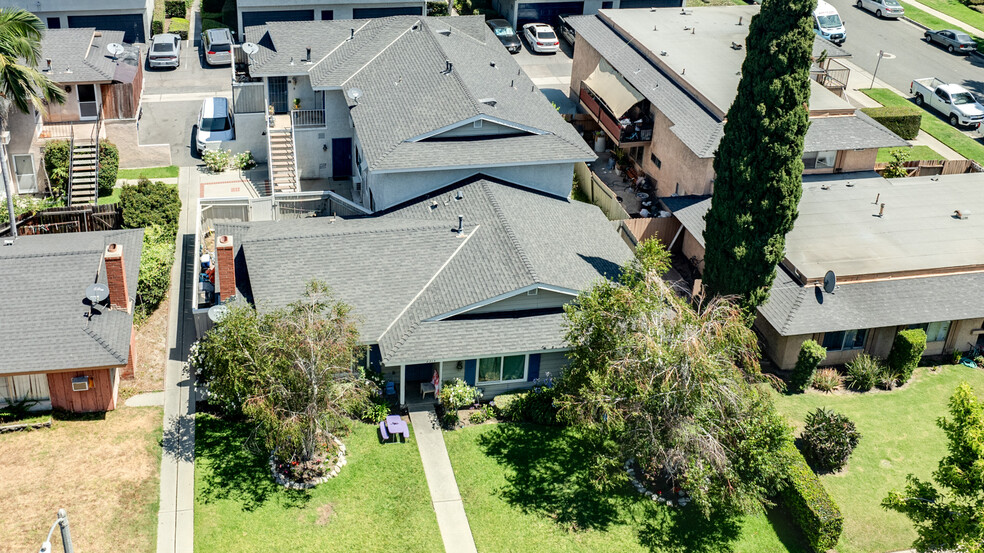 Primary Photo Of 2313 Franzen Ave, Santa Ana Apartments For Sale