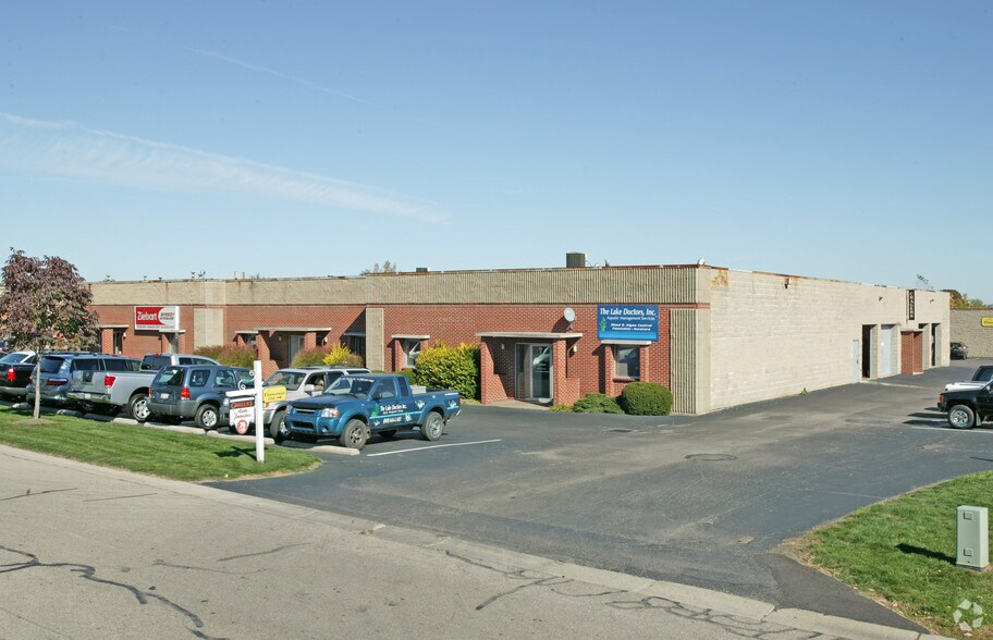 More Photos Of 70-78 Westpark Rd, Dayton Flex For Lease