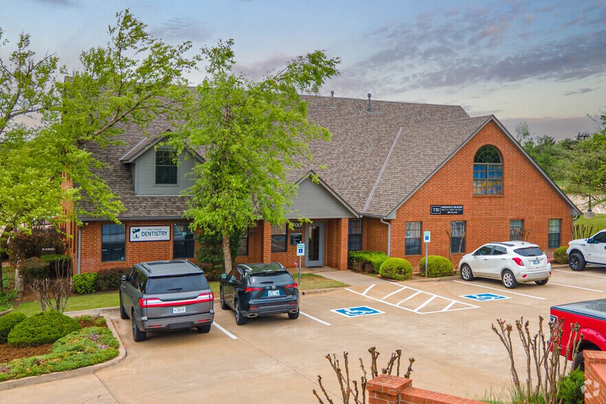 Primary Photo Of 1900 E 15th St, Edmond Office For Lease