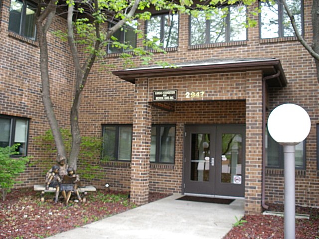 More Photos Of 2947 SW Wanamaker Dr, Topeka Office For Lease