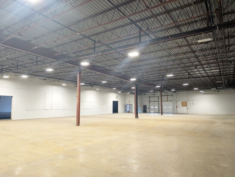 More Photos Of 8 State St, Nashua Warehouse For Sale