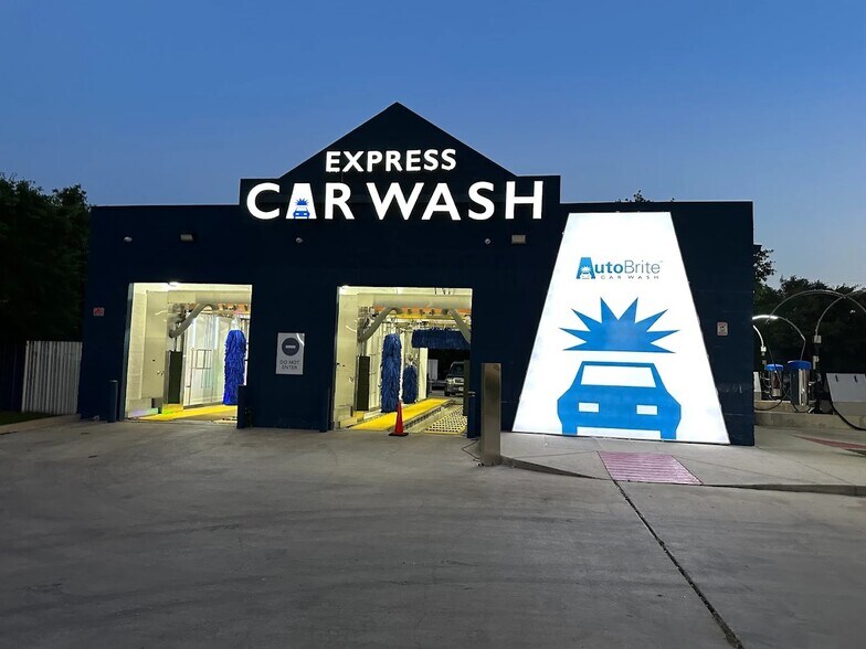 More Photos Of 5402 US Highway 87, San Antonio Carwash For Sale
