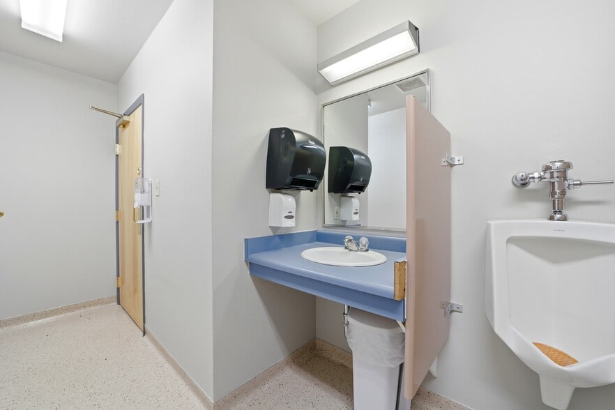 More Photos Of 502 Colorado Ave, La Junta Medical For Sale
