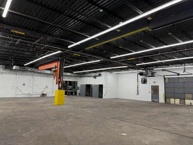 More Photos Of 1002 Industrial Dr, West Berlin Distribution For Lease