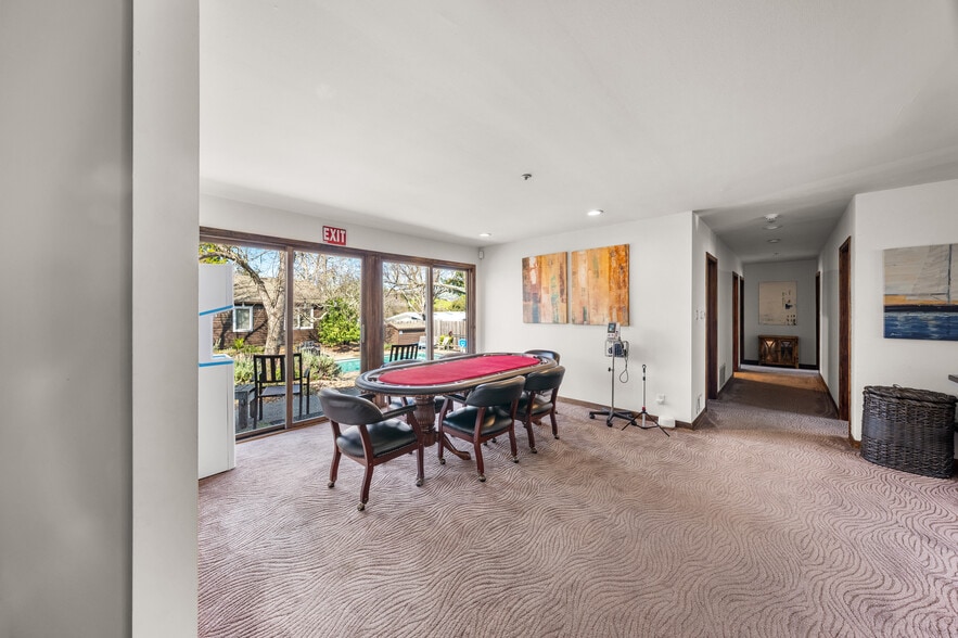 More Photos Of 8 Circle Rd, San Rafael Rehabilitation Center For Sale