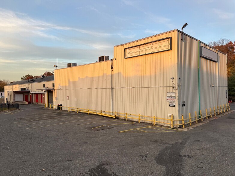 More Photos Of 75 Tuckahoe Rd, Yonkers Industrial For Sale