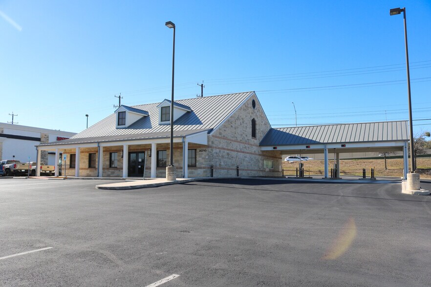 Primary Photo Of 20710 N US Highway 281, San Antonio Bank For Sale