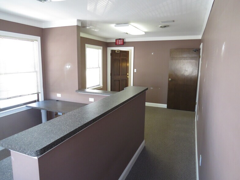More Photos Of 131 Ridge Rd, Munster Office For Lease