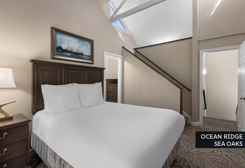 More Photos Of 1 King Cotton Rd, Edisto Island Hotel For Sale