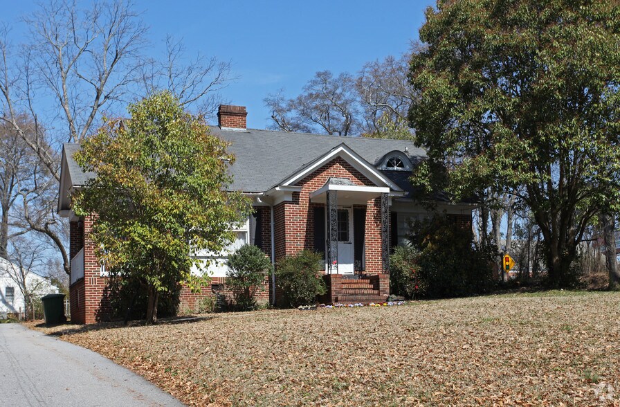 Primary Photo Of 1401 W Poplar St, Griffin Office Residential For Sale