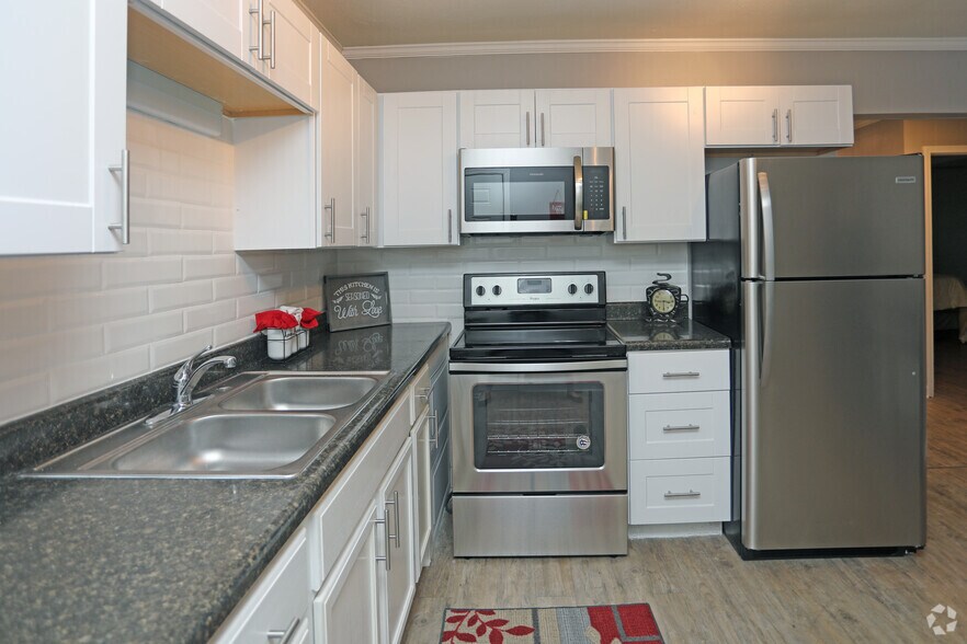 More Photos Of 820 W 7th St, Winston-Salem Apartments For Sale