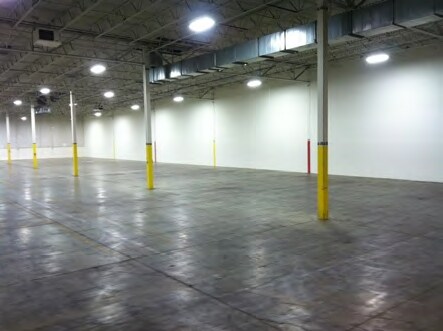 More Photos Of 4401-4419 Equity Dr, Columbus Warehouse For Lease