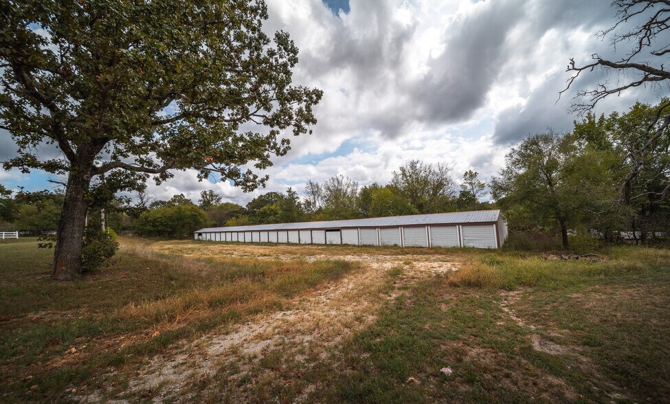 More Photos Of 29176 MO-7, Edwards General Retail For Sale