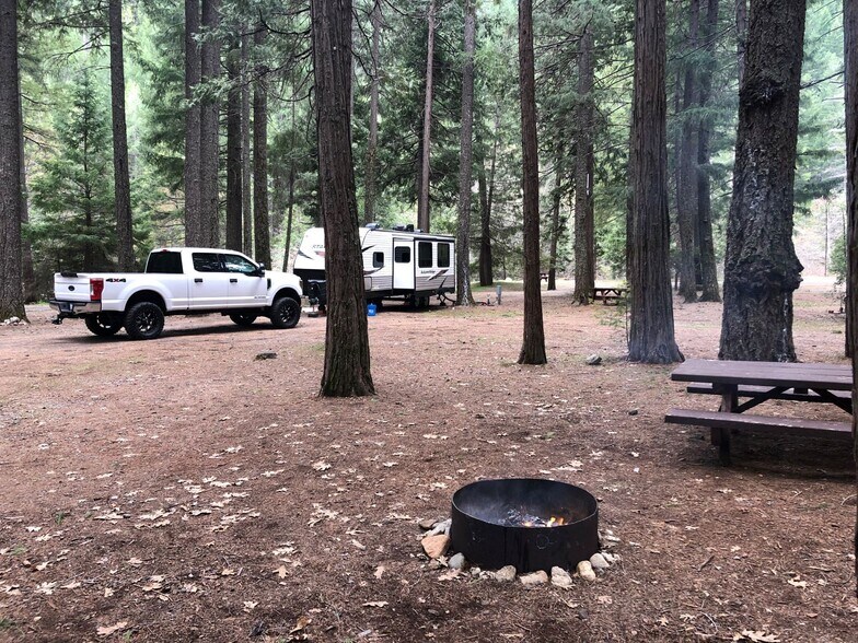 More Photos Of 100 Railroad Park Rd, Dunsmuir Hotel For Sale