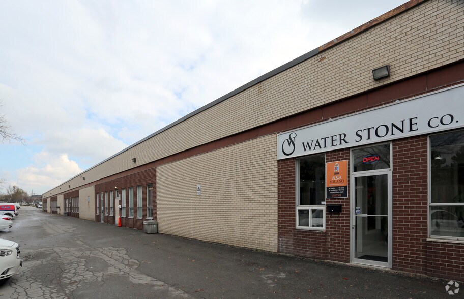 More Photos Of 920 Caledonia Rd, Toronto Warehouse For Lease