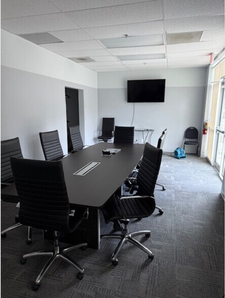 More Photos Of 5051 NW 13th Ave, Pompano Beach Light Distribution For Lease