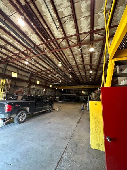 More Photos Of 101 Lovejoy st, Durand Industrial For Sale