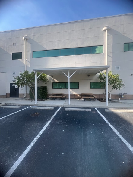 More Photos Of 250 Avenue K SW, Winter Haven Medical For Lease