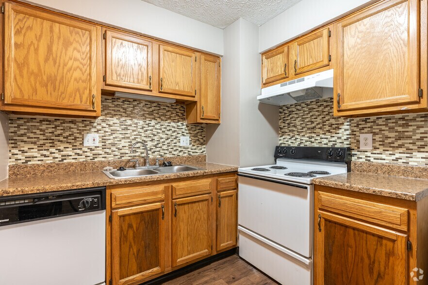 More Photos Of 3691 Windward Way, Columbus Apartments For Sale