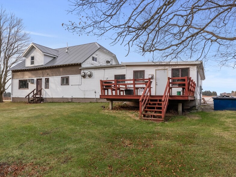 More Photos Of N4494 State Highway 42, Kewaunee Restaurant For Sale