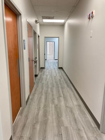 More Photos Of 5305-5311 Raynor Rd, Garner Flex For Sale