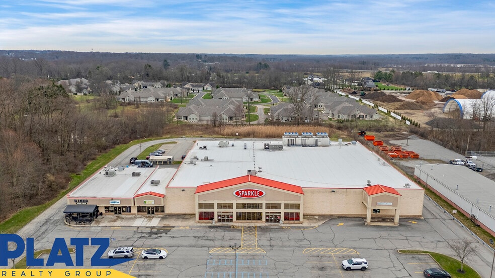 Primary Photo Of 1135 W Western Reserve Rd, Poland Supermarket For Sale