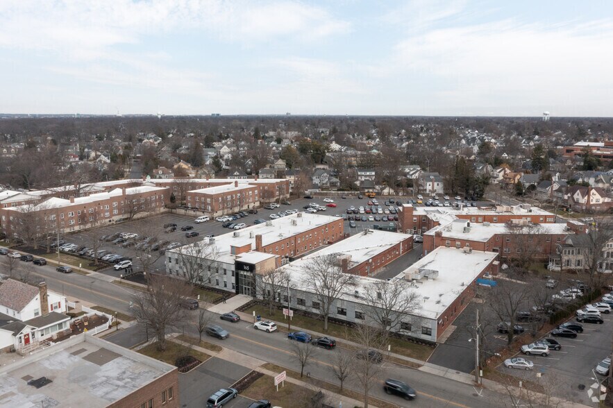 More Photos Of 165 N Village Ave, Rockville Centre Office For Lease