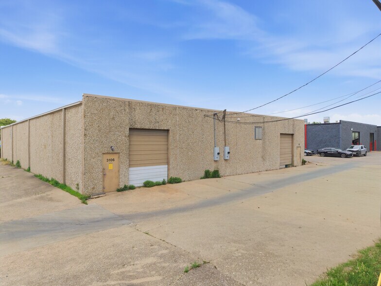 More Photos Of 3106-3108 Garden Brook Dr, Farmers Branch Distribution For Sale
