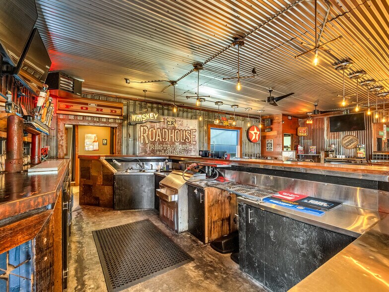 More Photos Of 780 US-101, Chinook Restaurant For Sale