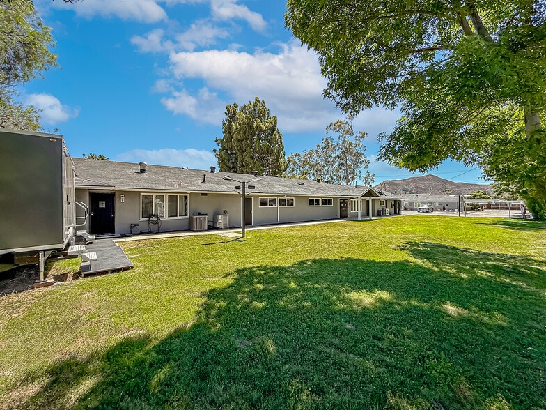 More Photos Of 1492 Sinaloa Rd, Simi Valley Religious Facility For Sale
