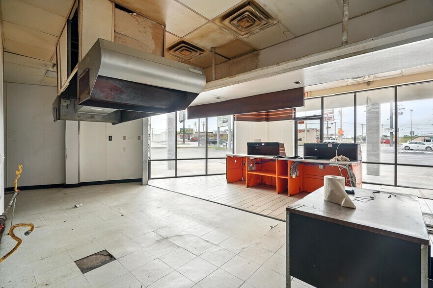 More Photos Of 4102 Buffalo Gap Rd, Abilene Unknown For Lease