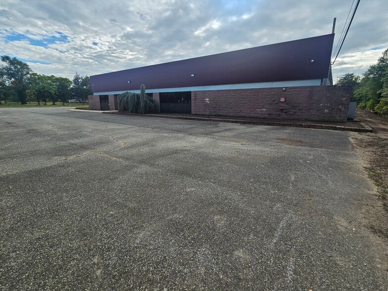 More Photos Of 1980 S West Blvd, Vineland Manufacturing For Sale