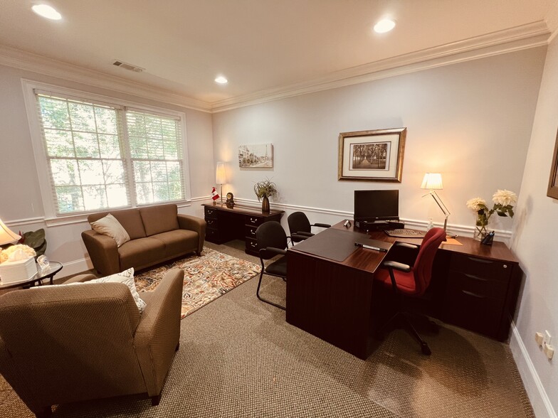 More Photos Of 2255 Sewell Mill Rd NE, Marietta Office For Sale