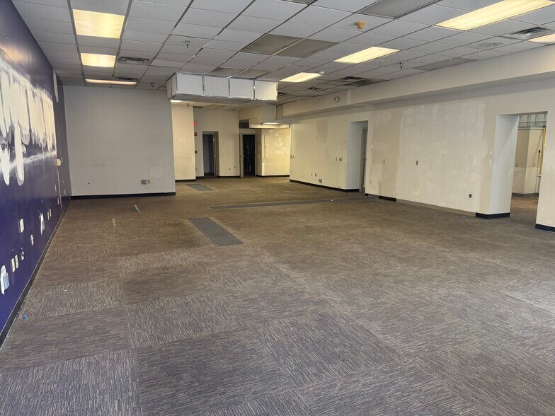 More Photos Of 208-210 Grant St, Pittsburgh Medical For Lease