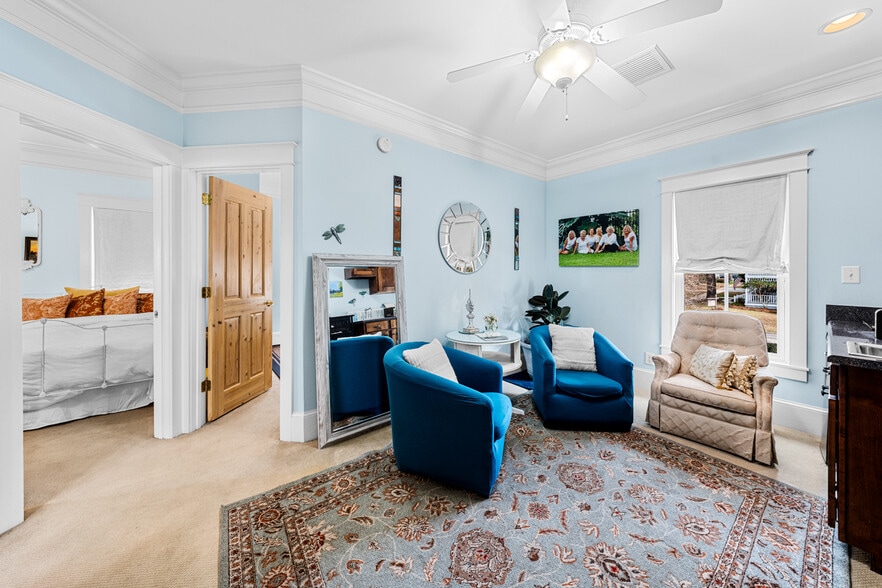 More Photos Of 202 S Mobile St, Fairhope Hospitality For Sale