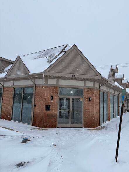 More Photos Of 53 S Washington St, Oxford Storefront For Sale