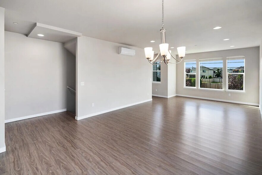 More Photos Of 17825 22nd Ave E, Tacoma Apartments For Sale